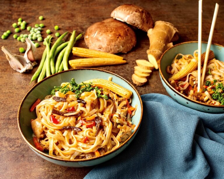 Wok vištiena su kokosų pienu