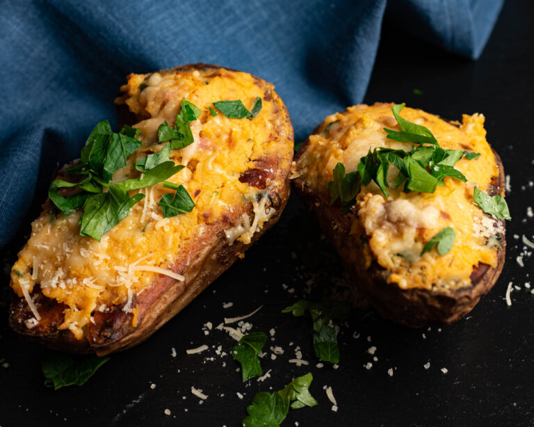 Kepta, įdaryta bulvė su ricotta