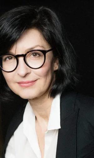 Charizma: įgimta ir nulemta ar išmokstama? 10 asmenų grupei